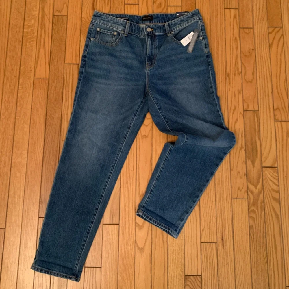 TALBOTS Everyday Relaxed Jeans women's Blue Jeans size 10 ankle length NWT - Picture 1 of 16